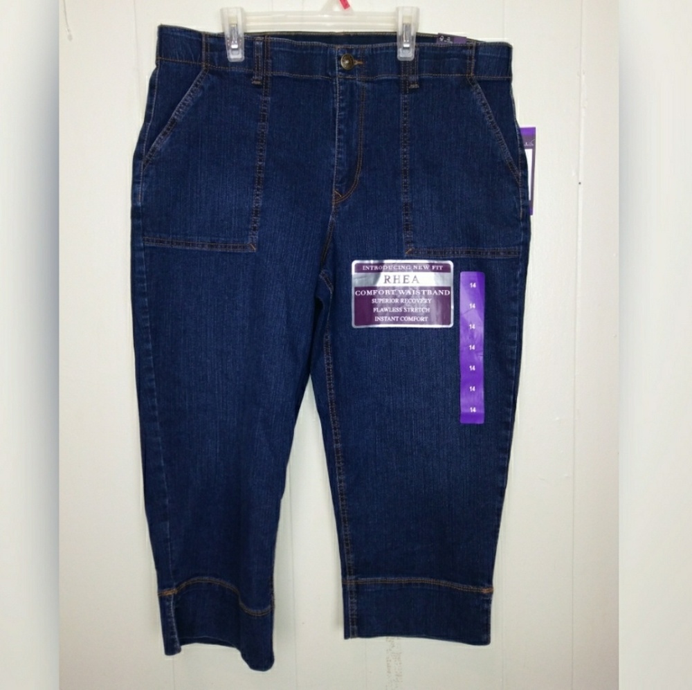 Women's Gloria Vanderbilt Capri Pants